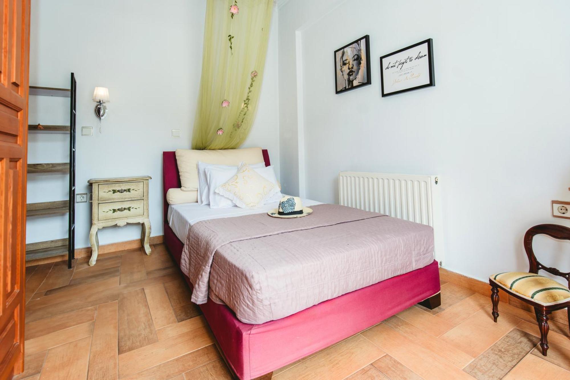 Villa Irene, Lindos 10 Mins, 4 Mins *