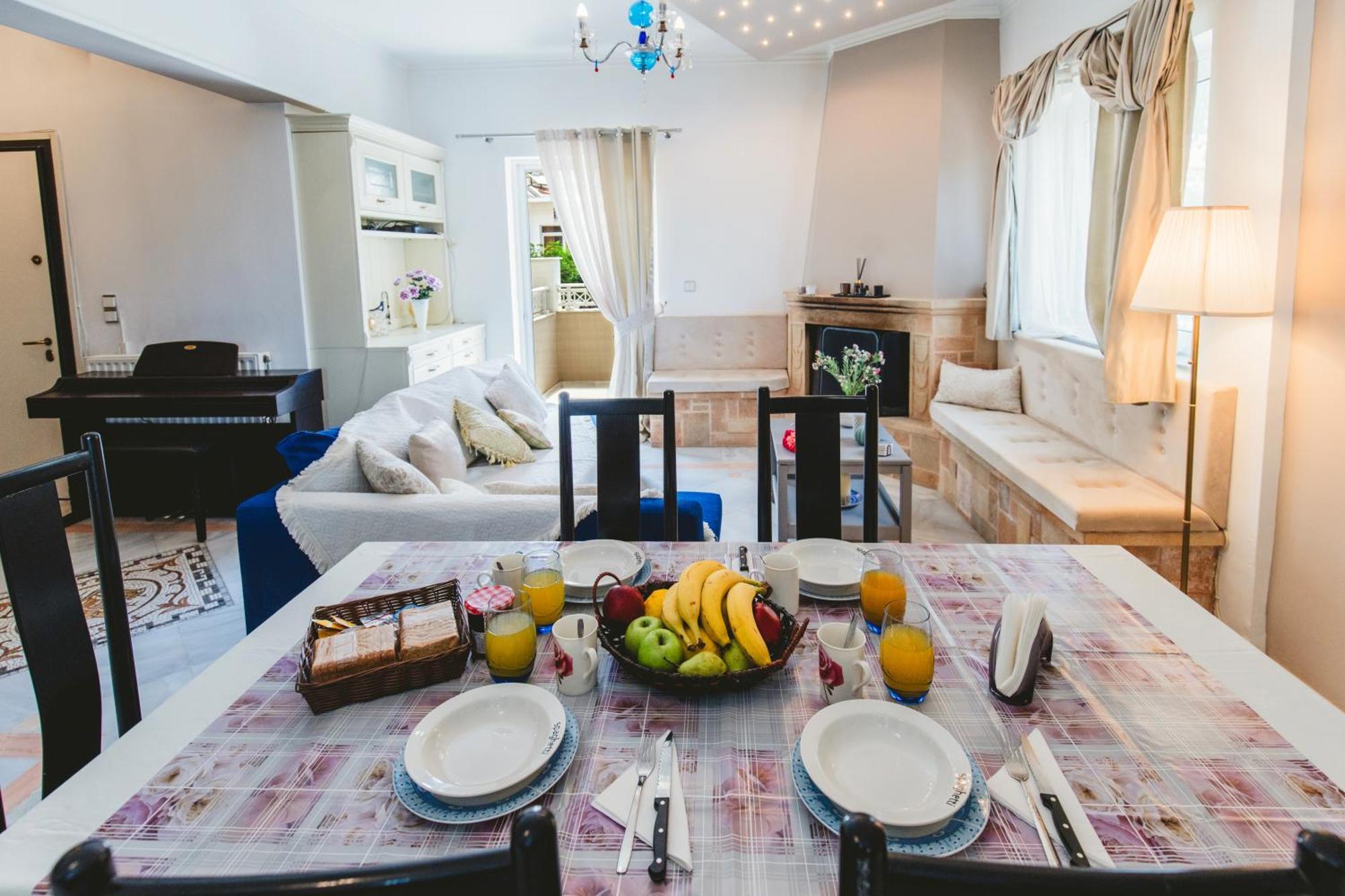 Villa Irene, Lindos 10 Mins, 4 Mins