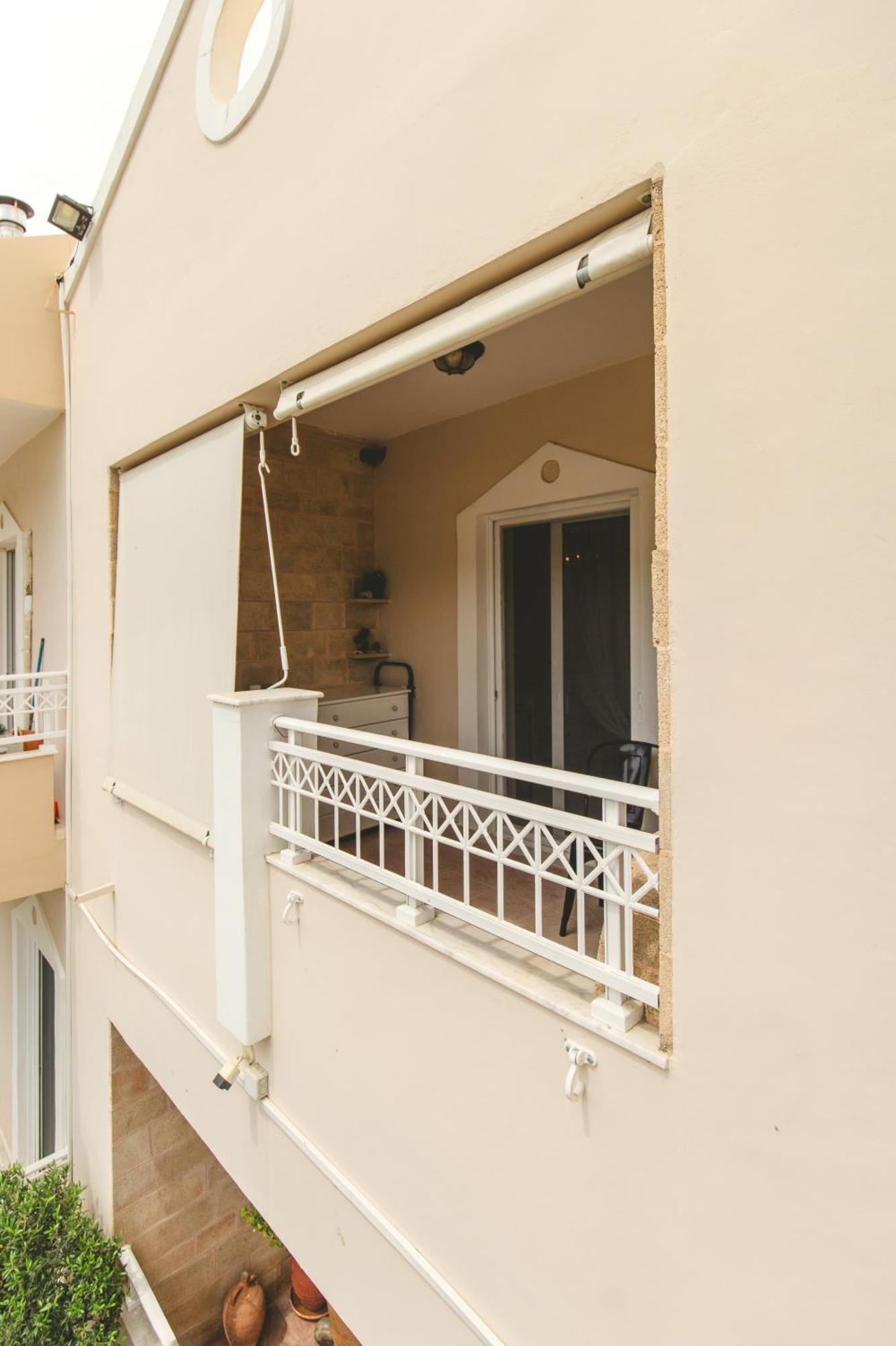 Irene, Lindos 10 Mins, 4 Mins Villa *